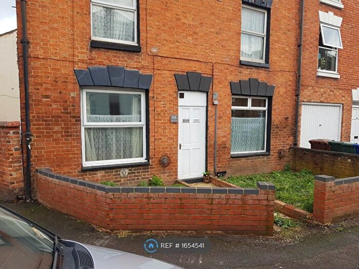 1 Bedroom Flat To Rent In West Street, Banbury, OX16