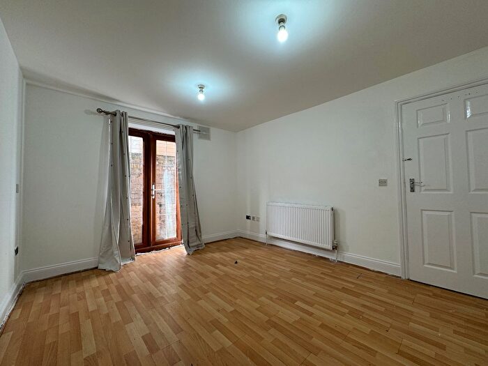 2 Bedroom Flat To Rent In Farley Drive, Ilford, IG3