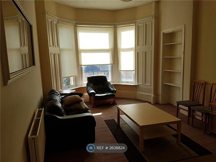 2 Bedroom Flat To Rent In Onslow Drive, Glasgow, G31