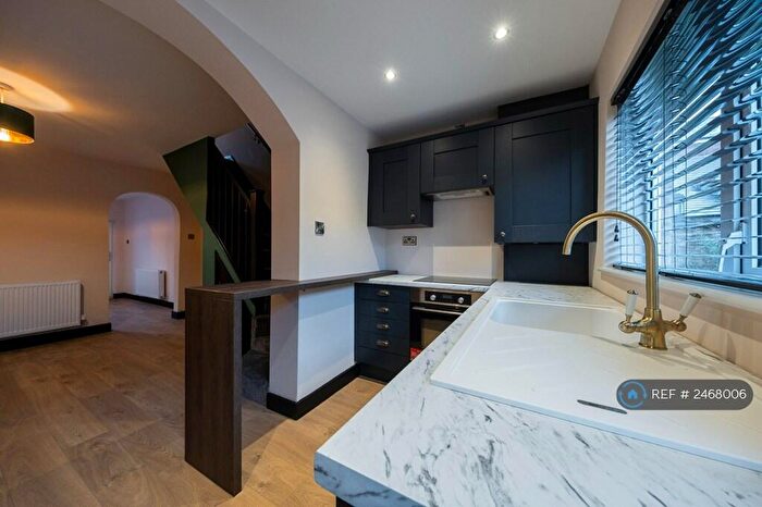 3 Bedroom Terraced House To Rent In Pitt Street, Macclesfield, SK11