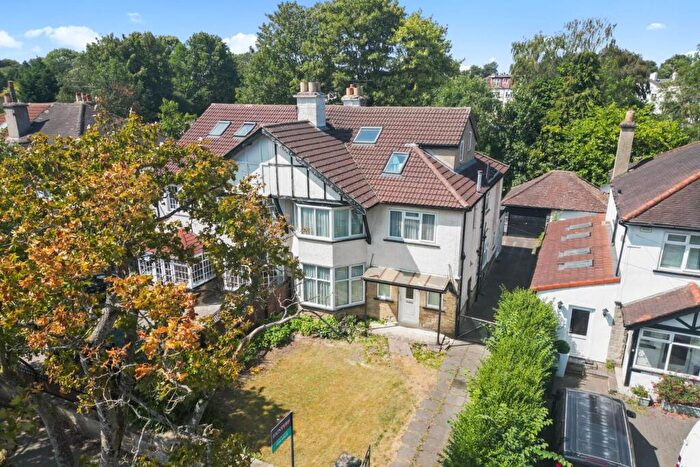 6 Bedroom Semi-Detached House For Sale In Scott Hall Road, Moortown, Leeds, LS17