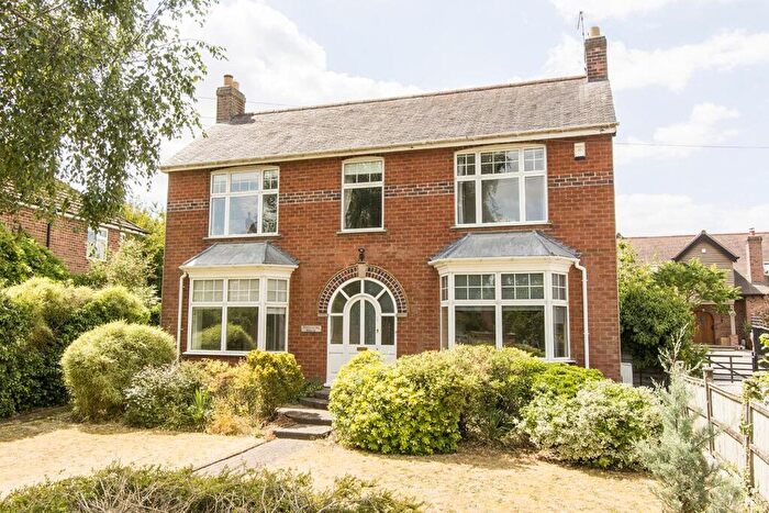 4 Bedroom Detached House For Sale In Main Street, Lutterworth, LE17