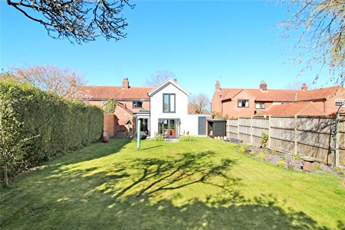 3 Bedroom Semi-Detached House For Sale In Caistor Lane, Poringland, Norwich, Norfolk, NR14