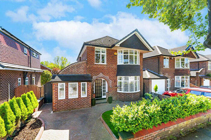 3 Bedroom Detached House For Sale In Grangethorpe Road, Urmston, Manchester, M41