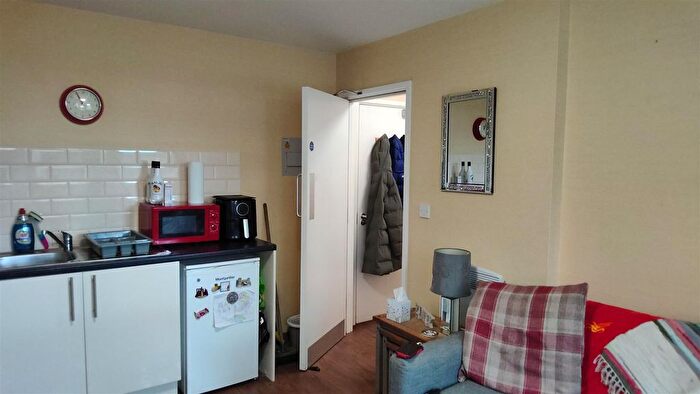 1 Bedroom Flat To Rent In Daniel House, Trinity Road, Bootle, L20