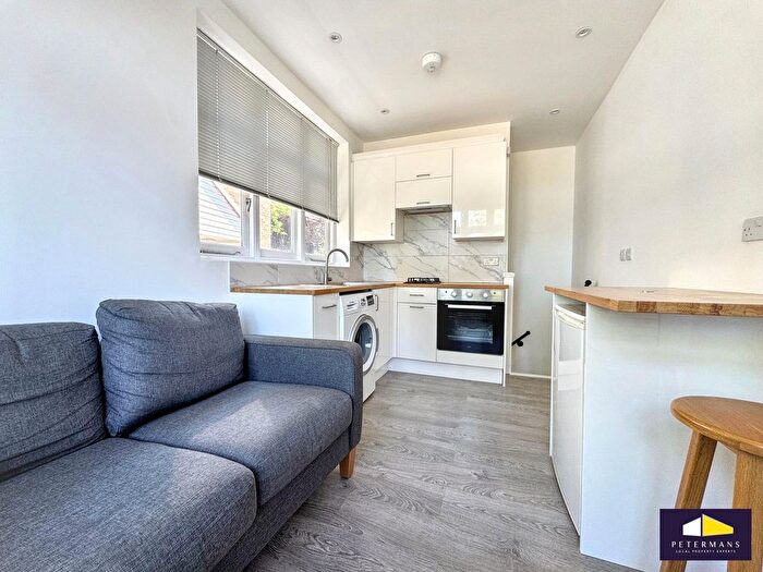 1 Bedroom Flat To Rent In Ferndene Road, London, SE24