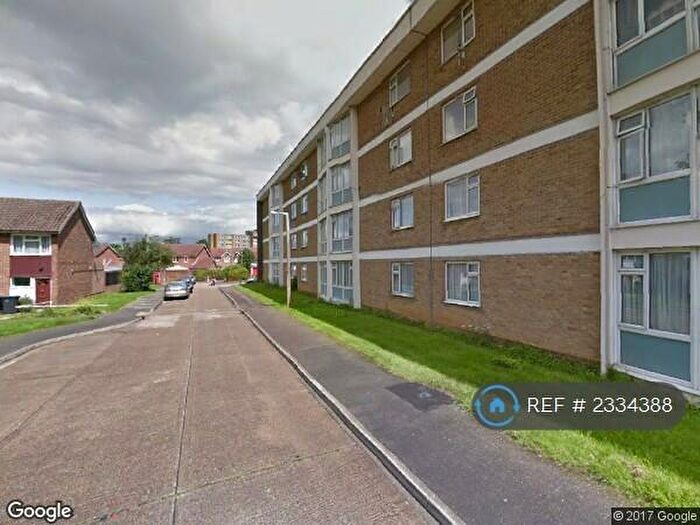 2 Bedroom Flat To Rent In Wedhey, Harlow, CM19
