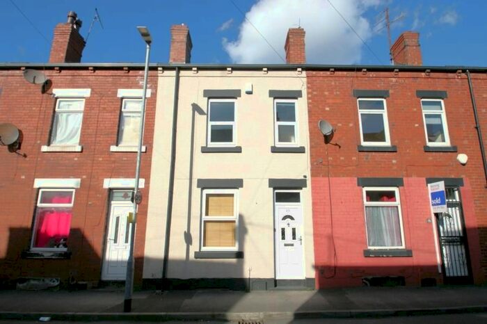 4 Bedroom Terraced House To Rent In Branch Place, Leeds, LS12