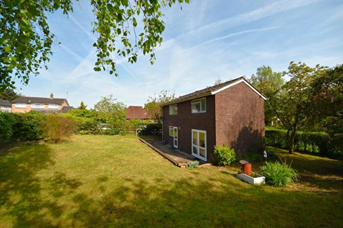 3 Bedroom Detached House To Rent In School Way, High Wycombe, HP11