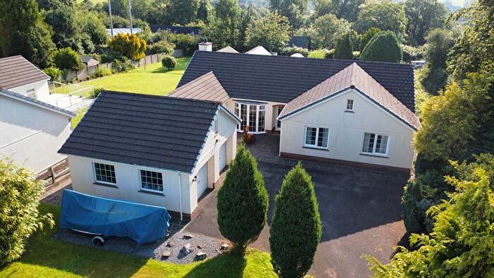 4 Bedroom Detached Bungalow For Sale In North Road, Whitland, SA34