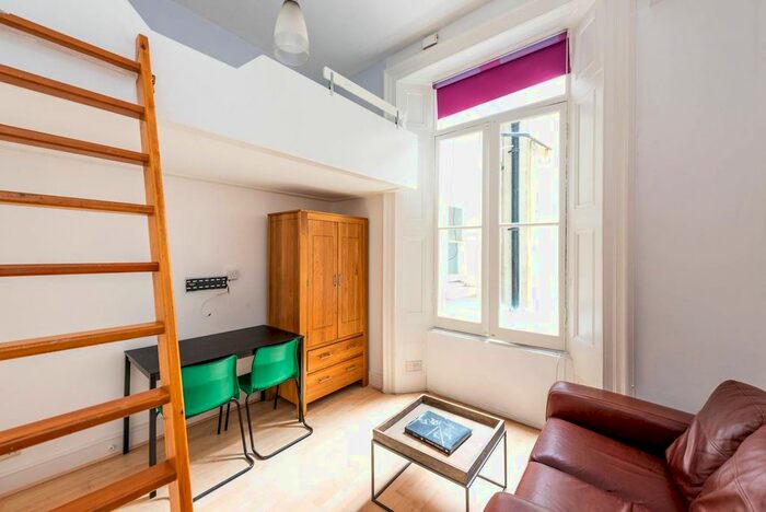 Studio To Rent In Collingham Place, South Kensington, London, SW5