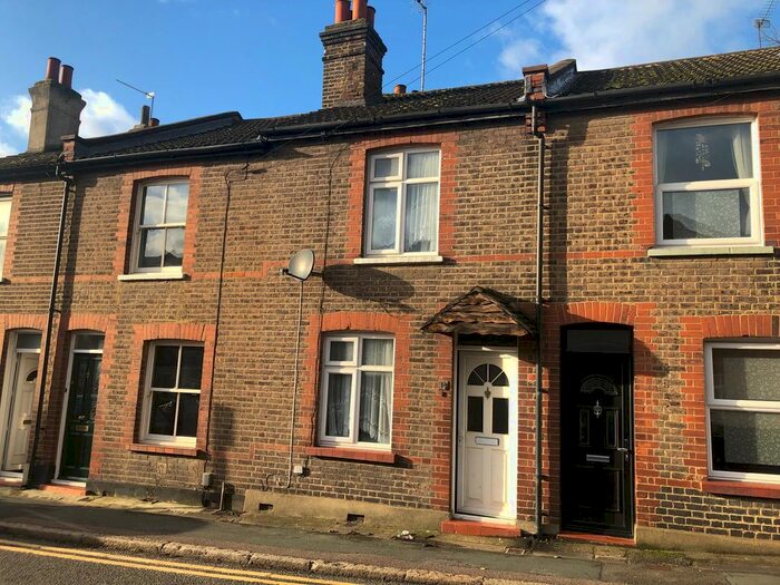 3 Bedroom Property To Rent In Cardiff Road, Watford, WD18