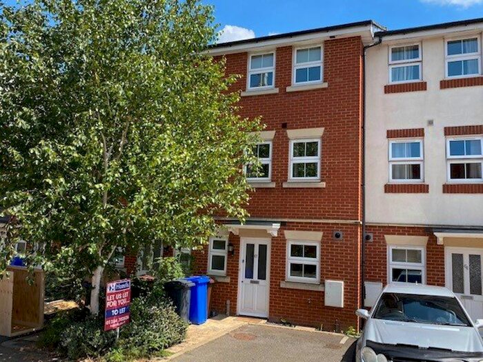 3 Bedroom Property To Rent In Maltings Way, Bury St. Edmunds, IP32