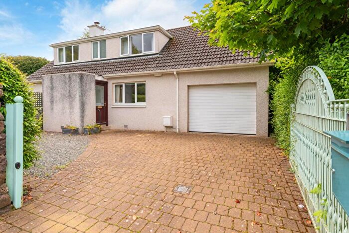 3 Bedroom Link Detached House For Sale In Bridge Of Weir Road, Kilmacolm, PA13