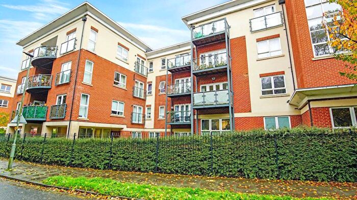 1 Bedroom Flat For Sale In Orchard Grove, Orpington, BR6