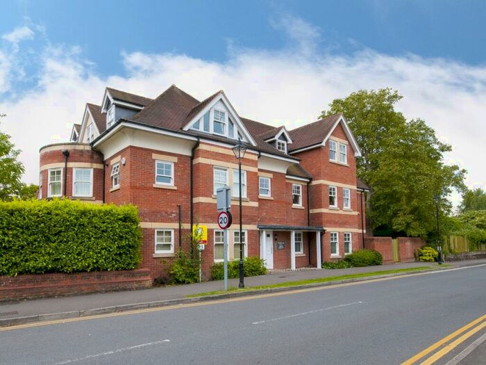 1 Bedroom Apartment To Rent In Elizabeth Jennings Way, Oxford, OX2