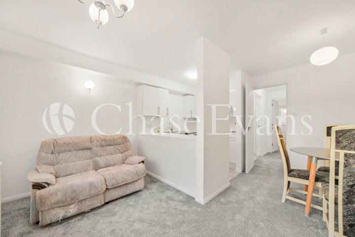 1 Bedroom Flat To Rent In Ambassador Square, Isle Of Dogs, London, E14