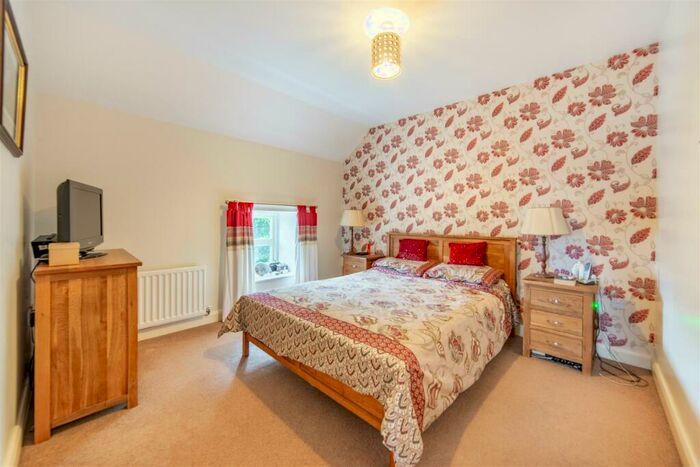 3 Bedroom Barn Conversion For Sale In East Brunton Wynd, Great Park, NE13