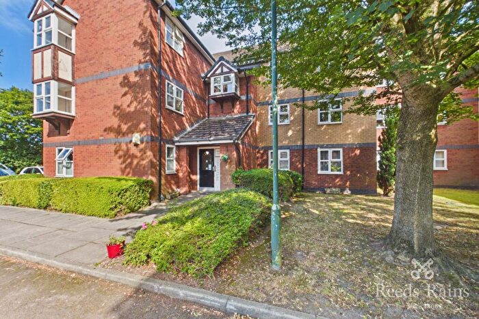2 Bedroom Apartment To Rent In Sheader Drive, Salford, Greater Manchester, M5