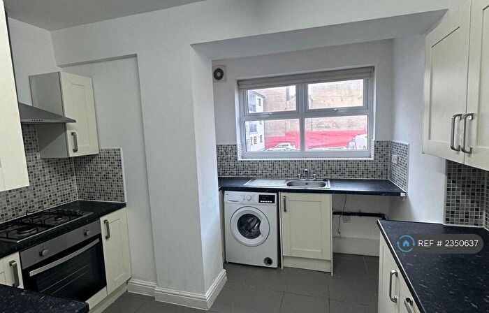 3 Bedroom Flat To Rent In Hardy Street, Liverpool, L1
