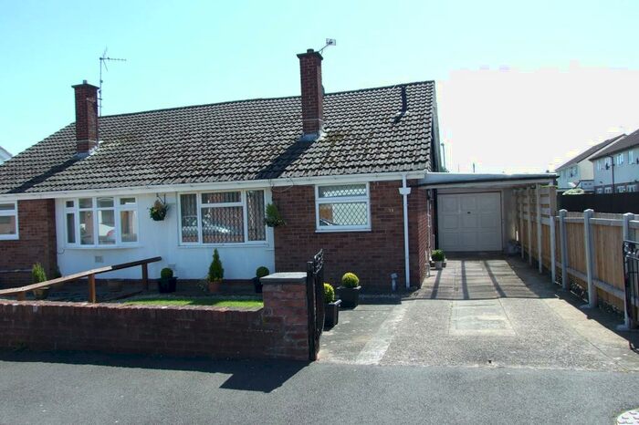 3 Bedroom Semi-Detached Bungalow To Rent In Linnet Road, Caldicot, Mon., NP26