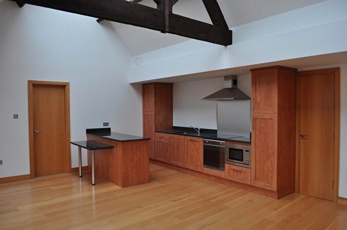 2 Bedroom Apartment To Rent In Grainger Street, Newcastle Upon Tyne, NE1