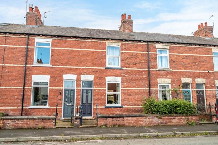 2 Bedroom Terraced House For Sale In Swinerton Avenue, York, YO26