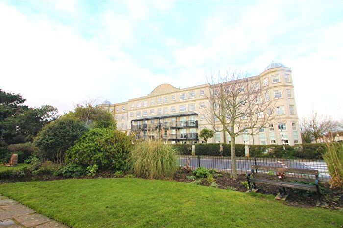 1 Bedroom Flat To Rent In Imperial Court, Marine Parade West, Clacton-On-Sea, CO15