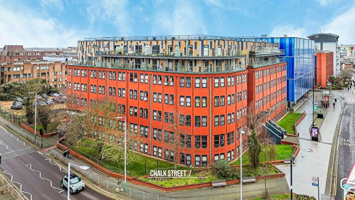 2 Bedroom Flat For Sale In Verve Apartments, Mercury Gardens, Romford, RM1