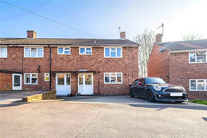 3 Bedroom End Terrace House For Sale In Oak Street, Hemel Hempstead, Hertfordshire, HP3
