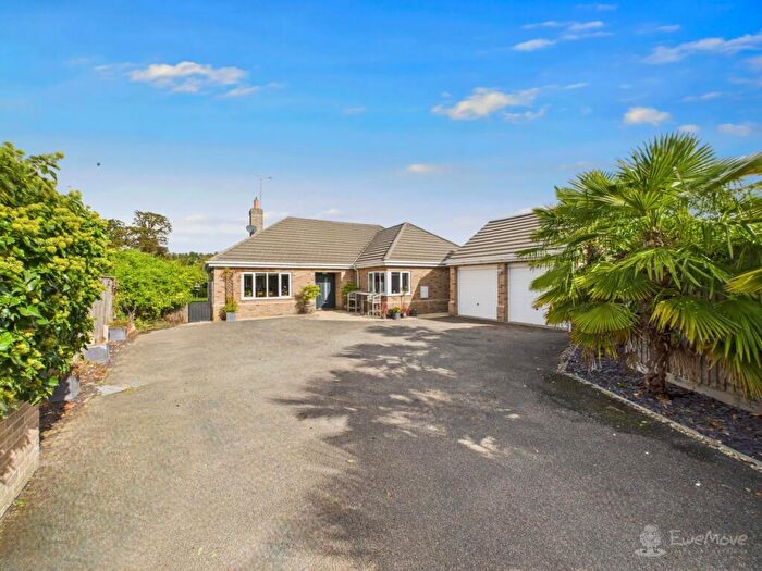 5 Bedroom Detached House For Sale In West Street, Isleham, Ely, Cambridgeshire, CB7