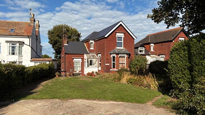 3 Bedroom Detached House For Sale In George Hill Road, Broadstairs, CT10
