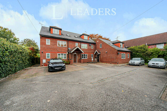 2 Bedroom Flat To Rent In Henry Court West Street -, LU6