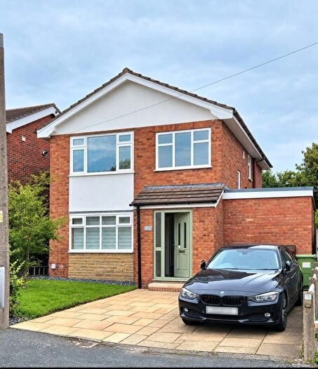 3 Bedroom Detached House For Sale In Blackcroft Avenue, Northwich, CW8