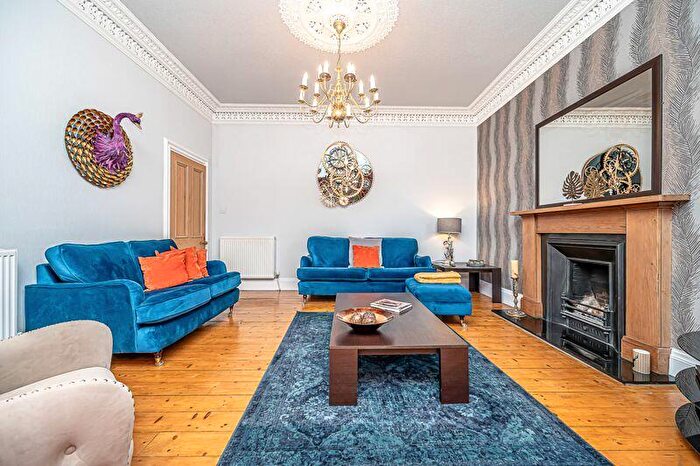 3 Bedroom Semi-Detached Villa For Sale In Loughborough Road, Kirkcaldy, KY1