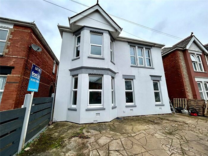 2 Bedroom Apartment To Rent In Alma Road, Bournemouth, BH9