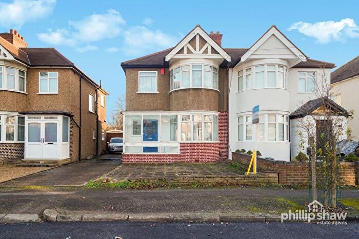 3 Bedroom Semi-Detached House For Sale In Ivanhoe Drive, Harrow, HA3