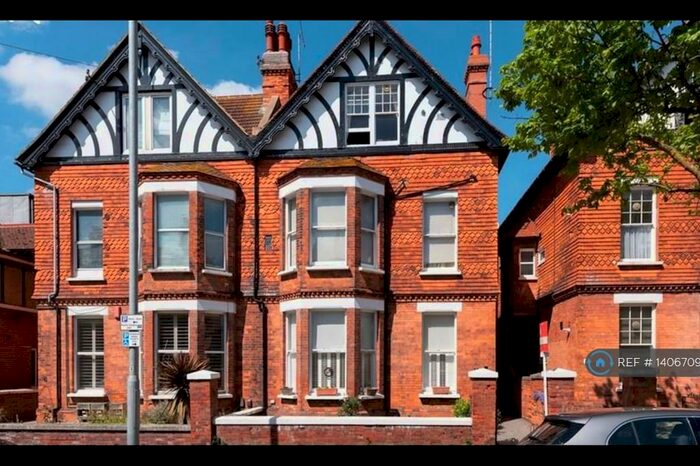 1 Bedroom Flat To Rent In Sackville Road, Hove, BN3