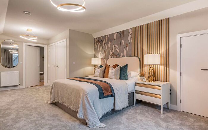 4 Bedroom Semi Detached House For Sale In Thanet Way, Whitstable, CT5