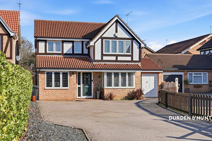 4 Bedroom Detached House For Sale In Merlin Close, Waltham Abbey, EN9