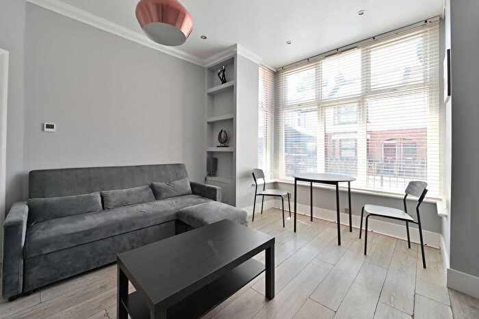 1 Bedroom Flat To Rent In Watford, Watford, WD18