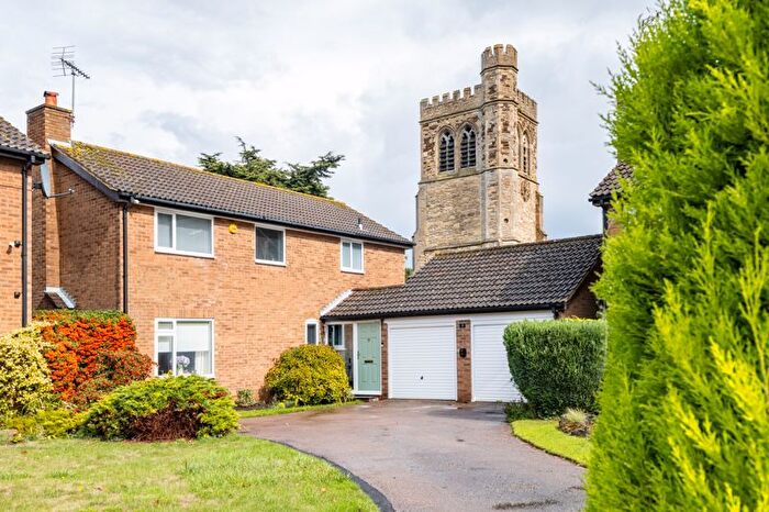 4 Bedroom Detached House For Sale In Elmers Park, Bletchley, Milton Keynes, MK3