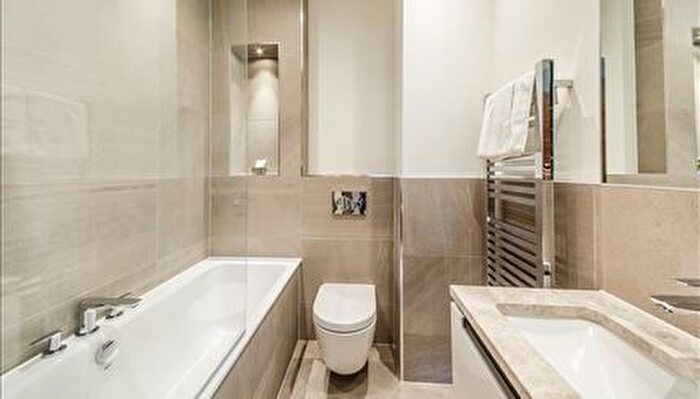 2 Bedroom Flat To Rent In Rainville Road, London, W6