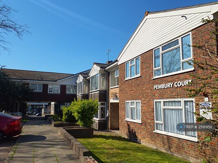 Studio To Rent In Pembury Court, Sittingbourne, ME10