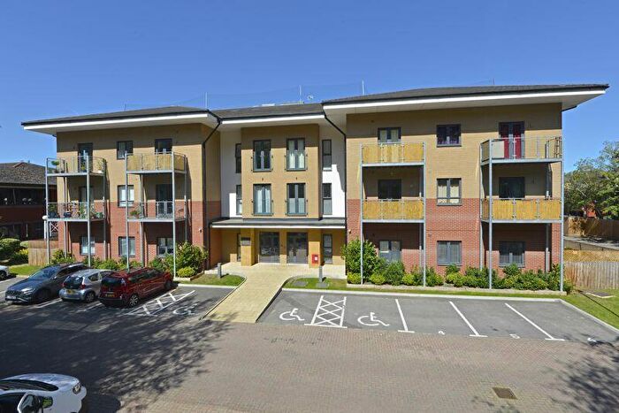 1 Bedroom Apartment To Rent In Catteshall Lane, Godalming, GU7