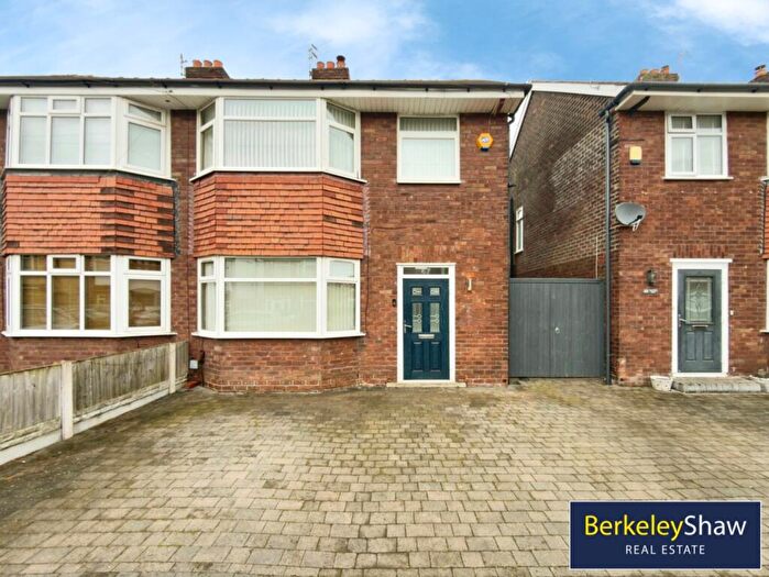 3 Bedroom Semi Detached House For Sale In , Moorfield Road, Crosby, Sefton, L23