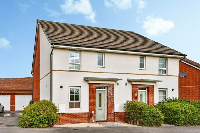 3 Bedroom Semi-Detached House For Sale In Berengaria Close, Westbury, BA13