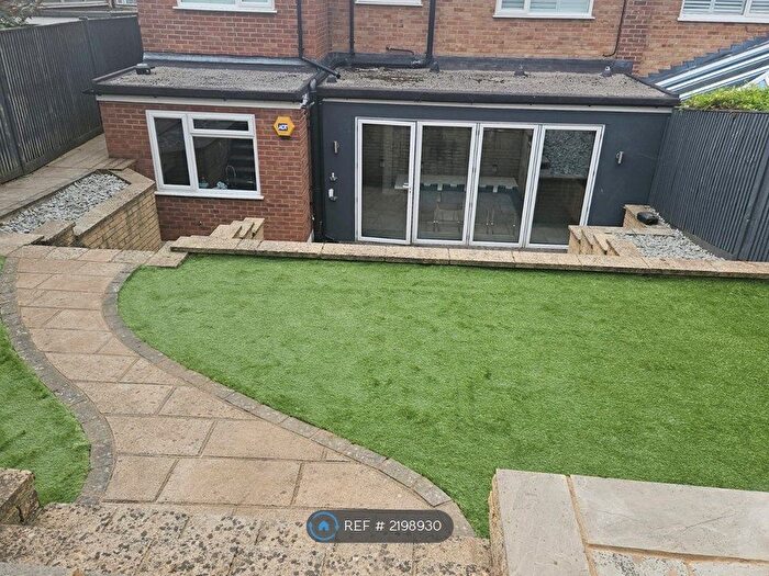 4 Bedroom Semi-Detached House To Rent In Ambleside Gardens, Selsdon, South Croydon, CR2