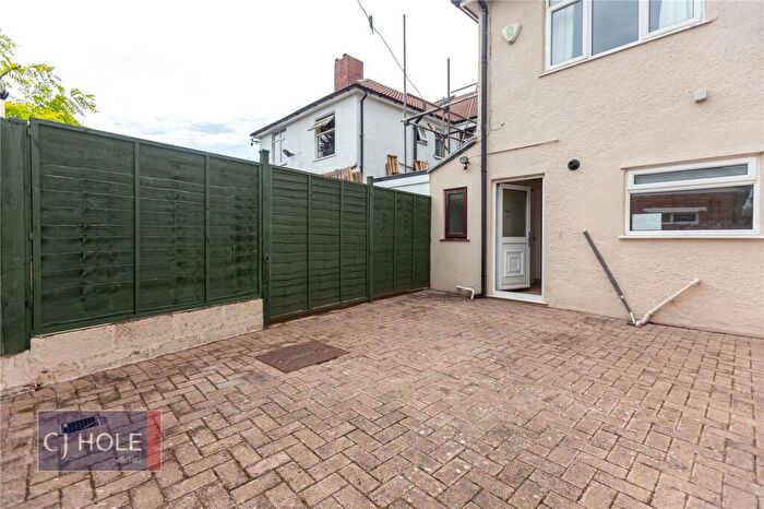 5 Bedroom Apartment To Rent In Henleaze Road, Henleaze, Bristol, BS9