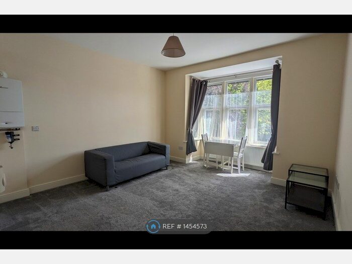 1 Bedroom Flat To Rent In Middleton Hall Road, Birmingham, B30